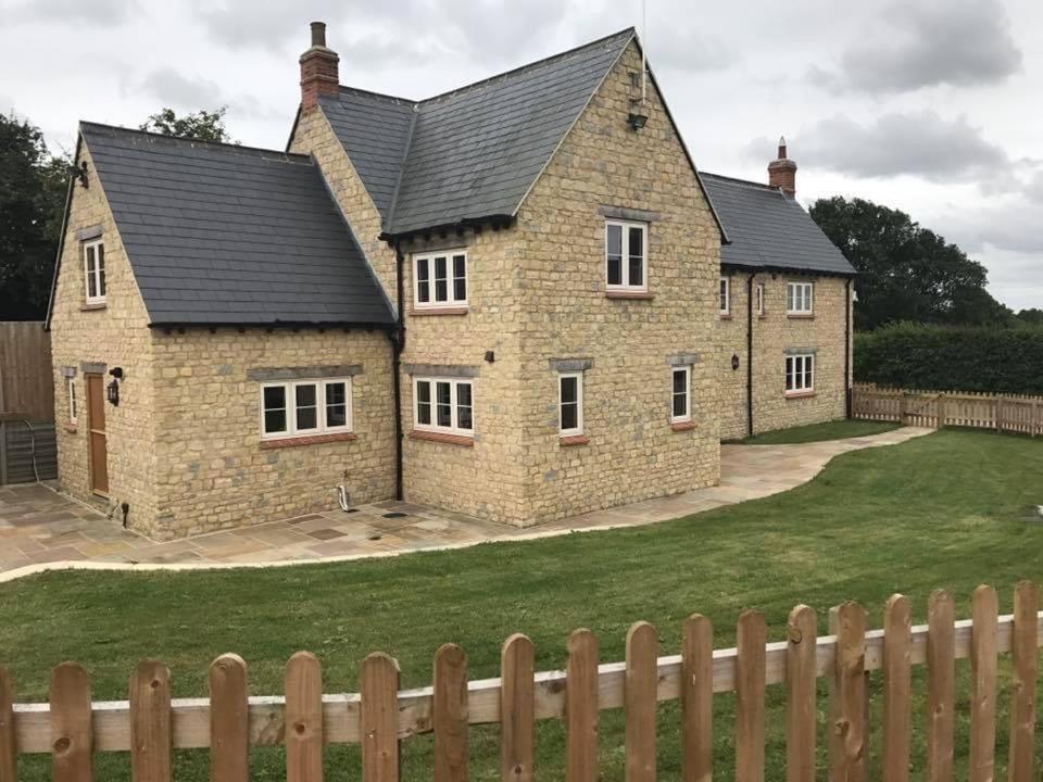 Denbrae Lägenhet Brackley  Exteriör bild